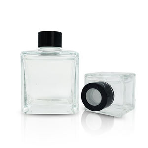 Meilleur Vente 50ml 100ml 150ml 200ml Carré Clair Verre Reed Diffuseur Bouteille avec Bouchon À Vis Noir - Product Image 4