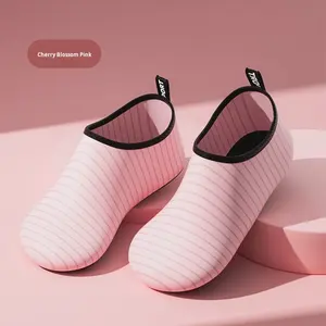 हल्के गैर-पर्ची इनडोर फिटनेस योग और एरोबिक्स नृत्य जूते नरम सोल्स व्यापक प्रशिक्षण और समुद्र तट उपयोग - Product Image 6