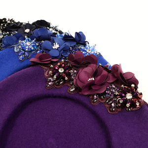 <span class=keywords><strong>Béret</strong></span> en feutre de laine de <span class=keywords><strong>luxe</strong></span> 2026 avec fleur en tissu ornée de strass, chapeau d'hiver chaud et élégant pour <span class=keywords><strong>femme</strong></span>, design personnalisé, haute qualité - Product Image 6