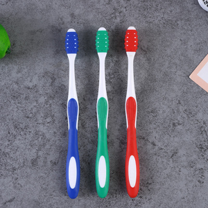 Brosse à dents en plastique ergonomique à poils en nylon doux, personnalisable en couleur/taille, pour un nettoyage en profondeur à domicile, vente en gros - Product Image 2