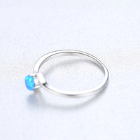 Bagues en argent sterling S925 plaqué or avec opale bleue ronde, bague classique à quatre griffes, bagues en opale pour femmes