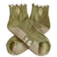 Calcetines de punto antideslizantes para Pilates y Yoga, de compresión, con volantes, de Spandex/Poliéster/Algodón, con agarre Qiying y puño elástico para trampolín