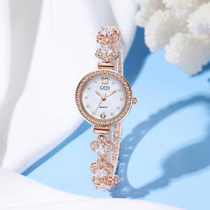 Nouvelle montre pour femme, niche haut de gamme, bracelet en nacre, montre à quartz pour femme - Product Image 2