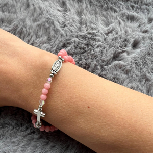 Bracelet de prière catholique à 5 chapelets avec fermoir magnétique religieux, en calcédoine rose, avec pendentif de la Vierge de Guadalupe - Product Image 4