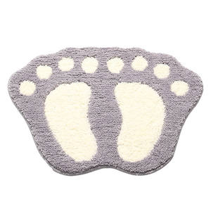 Tapis de bain floqué à motif de pieds, en polyester à poils longs, antidérapant en TPR, pour entrée de salle de bain, tapis de sol absorbant pour la maison et la douche - Product Image 1