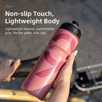 Bouteille d'eau de sport en plastique compressible de 750 ml pour la course à pied et les activités sportives en plein air