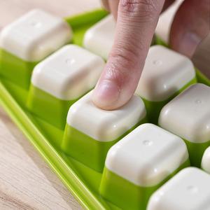 Moule à glaçons écologique en gros, 10 cubes en plastique PET TPR avec pelle et boîte de <span class=keywords><strong>rangement</strong></span> pour la <span class=keywords><strong>cuisine</strong></span> - Product Image 3