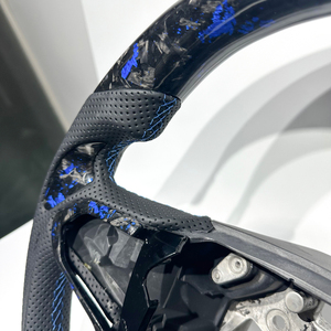 Volant en fibre de carbone forgée bleue avec cuir perforé, amélioration sportive compatible avec <span class=keywords><strong>Chevrolet</strong></span> Silverado 2005-2023 - Product Image 5