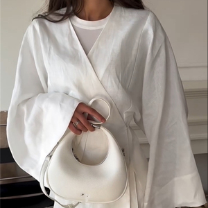 Set Estivo Leggero da Donna Musulmana Enyami Dubai Medio Oriente, 2 Pezzi, Vendita all'Ingrosso, Top a Maniche Lunghe e Gonna Lunga Abaya Modesta - Product Image 4