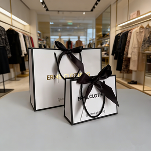 Sacs cadeaux personnalisés en gros, emballages de boutique en vrac, sacs en papier pour le commerce de détail - Product Image 4