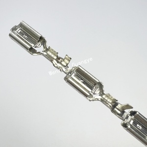 2.8 4.8 6.3mm in ottone giuntura Faston filo connettore elettrico terminali a crimpare a testa rapida 250 serie 730680-3 categoria di prodotto - Product Image 2