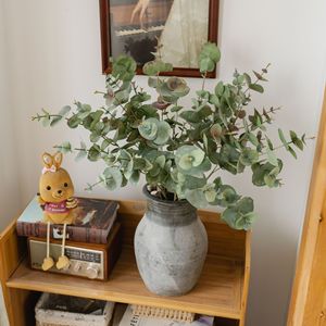 Fleurs artificielles d'eucalyptus à 8 têtes Starry Sky Garden, vert automnal, décoration de mariage, plantes vertes style INS - Product Image 1