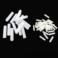 Capuchon en silicone personnalisé avec manchon de protection fileté résistant à la chaleur. Bouchon étanche à pulvériser avec capuchon en silicone.