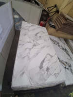 Panneau mural ignifuge anti-UV en PU, aspect pierre, design 3D disponible pour salon