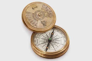 Compas nautique en laiton de qualité supérieure, calendrier, instrument de navigation de poche, décoration marine disponible à un prix compétitif - Product Image 4