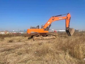 BIG <b>DIGGER</b> USED KOREA DX520LC HYDRAULIC DOOSAN DX300LC EXCAVATOR DX520LC-9 C GOOD CONDITION <b>for</b> <b>SALE</b> - Product Image 2