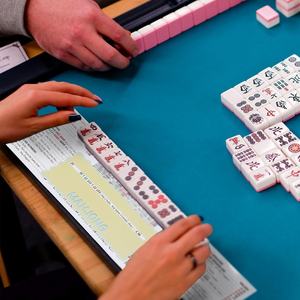 Localizador de Líneas de Mahjong Personalizable, Juego de 4 Piezas para Mahjong Americano, Localizador de Líneas de Mahjong con Borde Ondulado Antideslizante para 4 Jugadores - Product Image 5