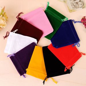 Sac cadeau en velours avec cordon de serrage, 8*10cm (3.1*3.9 pouces), vente en gros, pochette cadeau blanche bon marché - Product Image 5