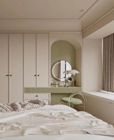 Ensemble armoire et coiffeuse autoportant en bois massif, blanc crème et vert, avec arche intégrée style crème français, pour chambre de villa, pré-assemblé