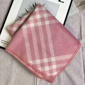 2025 hiver nouveau Style femmes Double face <span class=keywords><strong>cachemire</strong></span> synthétique britannique motif à carreaux chapeau chaud - Product Image 6