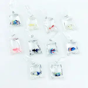 Nouveau Style Transparent Résine Poisson Rouge Charmes Dans L'eau Bijoux Pendentif Poisson Sac Boucles D'oreilles À La Main BRICOLAGE Matériel