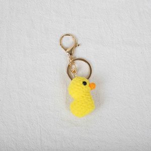 Llavero de amigurumi de ganchillo hecho a mano, muñeco de animales de ganchillo, mini patos, llaveros de pato tejidos, colgante de pato de punto - Product Image 2