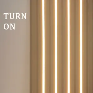 Kasaro Lumières LED en bois de chêne naturel Panneau mural acoustique pour le salon Panneaux muraux à lamelles pour revêtement mural cannelé
