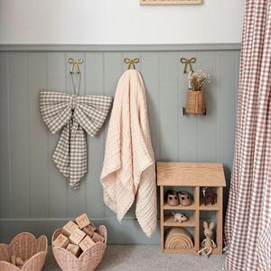 Manta Receptora para Recién Nacido de Color Sólido Personalizada, 110*110cm, 100% Algodón Orgánico Crepé, Transpirable, con Bordes de Encaje, 4 Capas - Product Image 3