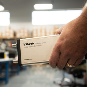 Générateur de signal VSG60A, plage de fréquences RF de 50 MHz à 6 GHz, plage d'amplitude de -55 dBm à +7 dBm, instrument de mesure électronique - Product Image 5
