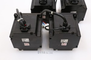 Motor Servo AC YASKAWA SGMPH-15AAA21 de 1500W Usado, con Rayones y Abolladuras, MOT-I-3590=8A41 - Product Image 4