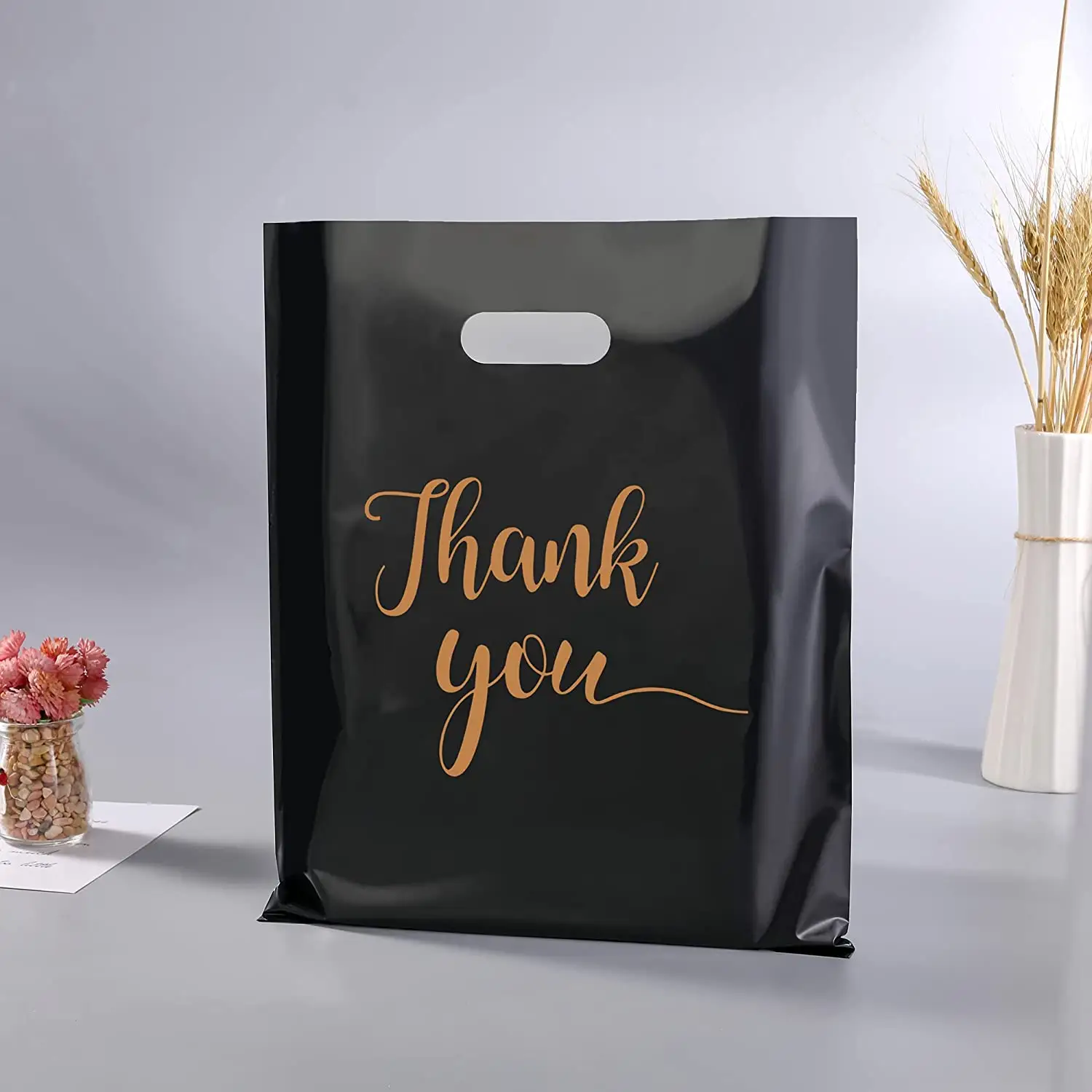 Sesuaikan Logo Anda Sendiri Die Cut Handle Plastik Pe Bags Shopping Bag Plastic Carrier Bags
