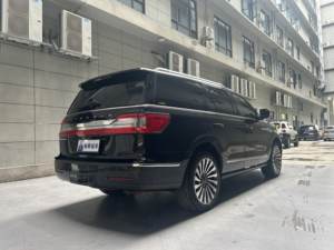 <span class=keywords><strong>Lincoln</strong></span> <span class=keywords><strong>Navigator</strong></span> 2020 Usado, Edición Reserve 3.5T V6, 4x4, SUV de Lujo de Tamaño Completo, Euro VI, 450HP, 691Nm - Product Image 4