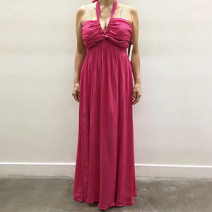 Vestido elegante de verano de alta calidad con cuello halter, nuevo, delgado, que estiliza la figura, falda larga. - Product Image 3