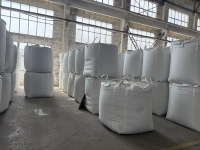 Flocons blancs de qualité 3A utilisés pour les boîtes d'emballage, les brosses et les bouteilles d'eau minérale