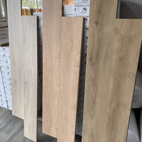 Großhandel Starrer Vinyl-Bodenbelag in Heller Eichenfarbe, Wasserfester Klick-Verschluss SPC-Boden, Luxus-Vinyl-Klickboden