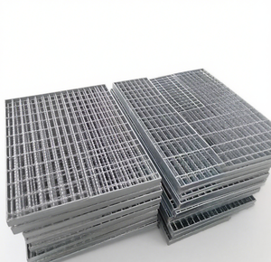 <span class=keywords><strong>Plaque</strong></span> de drainage carrée en acier inoxydable moderne, couvercle de trou d'homme invisible pour parc villa gym, grille décorative de sortie d'égout - Product Image 4