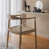 Chaises de salle à manger en rotin en bois massif moderne au design nordique Ensemble table à manger pour restaurant Chaise en bois