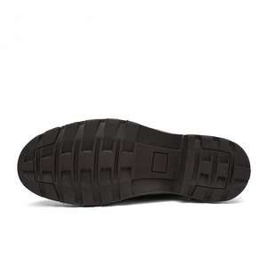 Botas para Hombre Más Vendidas en 2026 - Botas de Tobillo de Cuero con Diseño Moderno - Botas para Hombre Hechas a Mano para Montañismo al Aire Libre - Product Image 3