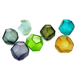 Jarrones Modernos de Vidrio para Mesa, Forma Irregular, Hechos a Mano, Brillantes, Decorativos para Exhibición Floral, Diseño Geométrico Colorido - Product Image 6