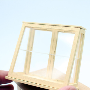 Mini Vitrine de Madeira Simulada para Acessórios de Casa de Bonecas, Pequena Mostruário de Madeira para Ornamentação DIY - Product Image 4