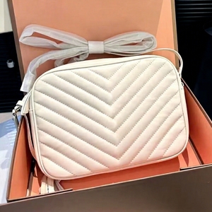Nouveau style OEM <span class=keywords><strong>Sac</strong></span> photo de voyage à motif grain de pierre avec pompon, polyvalent, durable, avec bandoulière réglable, <span class=keywords><strong>sac</strong></span> à bandoulière pour femme - Product Image 2