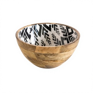 Bol en bois artisanal écologique avec intérieur à pois gris, design classique pour servir des aliments lors de fêtes et offrir en cadeau - Product Image 4