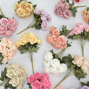 Rosas de Seda Artificiales de Nueve Cabezas, Rosas Búlgaras de 9 Cabezas, Decoraciones para Bodas, para el Pasillo del Salón de Bodas, Decoración del Hogar - Product Image 1