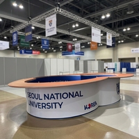 En gros, Panneau suspendu double face pour stand d'exposition, affichage suspendu au plafond, léger et facile à installer