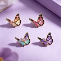 Broche de solapa vintage de mariposa de cristal tintado y esmalte, diseño de insecto