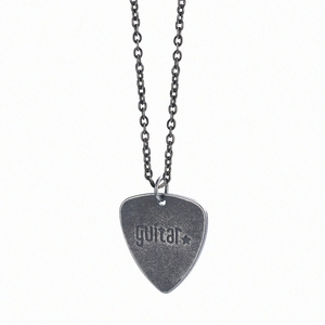Collar con colgante de púa de guitarra de metal para regalo de amantes de la guitarra - Product Image 2