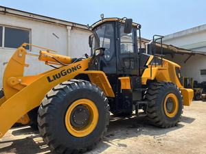 Retroexcavadora y Cargadora de Ruedas 856H de 9 Toneladas, Equipo de Construcción Usado con Motor Cummins y Bomba Hidráulica Kawasaki - Product Image 4