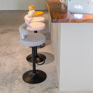 Silla de <span class=keywords><strong>Bar</strong></span> Giratoria y Elevable, Creativa, Moderna, Minimalista, de Diseño, para el Hogar, la Recepción o la Barra - Product Image 1