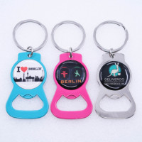 Ouvre-bouteille en métal personnalisé original d'usine porte-clés vierge de sublimation imprimé UV pour cadeau de promotion d'ouverture de bar