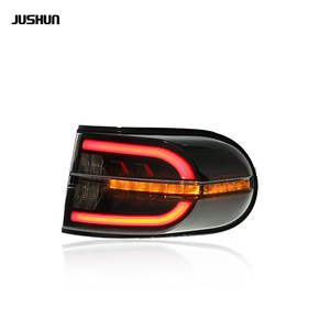 Luces traseras LED Jushun para Toyota FJ Cruiser 2007-2020 con señal de giro secuencial y DRL de escaneo - Product Image 1